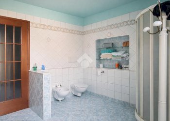 Three-family Villa Strada dei molini, Bra - photo 13