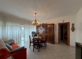 Trilocale Via Delle Groane, Garbagnate Milanese - foto 1