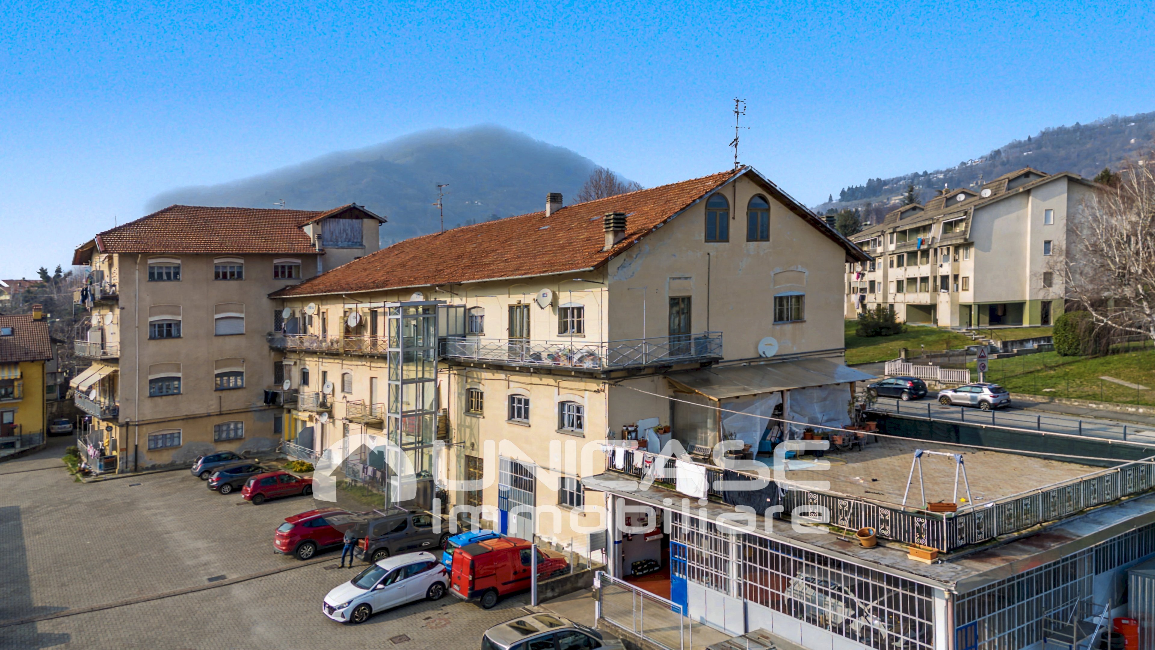 Facciata - Appartamento via Pralafera, 16, frazione Airali, Luserna San Giovanni - foto 2