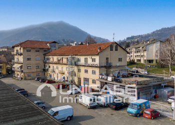 Facciata - Appartamento via Pralafera, 16, frazione Airali, Luserna San Giovanni - foto 5