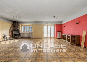 Soggiorno - Appartamento via Pralafera, 16, frazione Airali, Luserna San Giovanni - foto 16