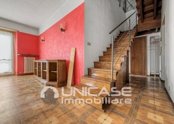 Soggiorno - Appartamento via Pralafera, 16, frazione Airali, Luserna San Giovanni - foto 17