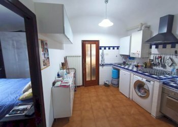 Trilocale Savona - foto 2
