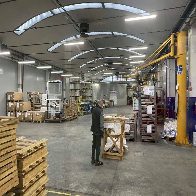 Capannone via Camillo Benso conte di Cavour, 8 
 Sant'Alessandro, Castronno - foto 1