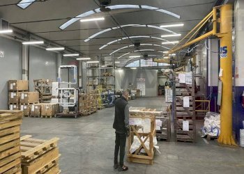 Capannone via Camillo Benso conte di Cavour, 8 
 Sant'Alessandro, Castronno - foto 1