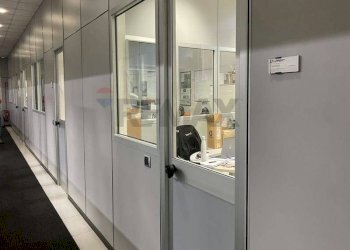 Capannone via Camillo Benso conte di Cavour, 8 
 Sant'Alessandro, Castronno - foto 2