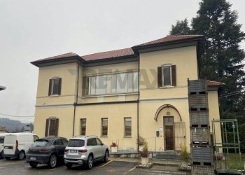 Capannone via Camillo Benso conte di Cavour, 8 
 Sant'Alessandro, Castronno - foto 3