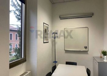 Capannone via Camillo Benso conte di Cavour, 8 
 Sant'Alessandro, Castronno - foto 6