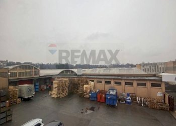 Capannone via Camillo Benso conte di Cavour, 8 
 Sant'Alessandro, Castronno - foto 8