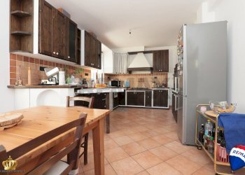 Villa Via Tolmino, 26 
 Fumeri, Mignanego - foto 3