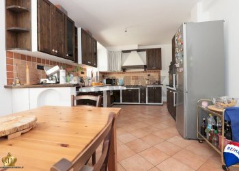 Villa Via Tolmino, 26 
 Fumeri, Mignanego - foto 6