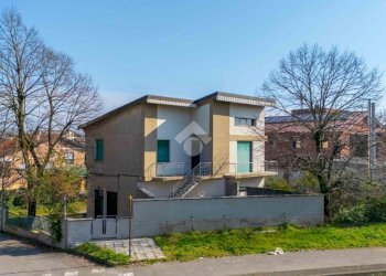Casa indipendente Via San Biagio, Castelnovo di Sotto - foto 1