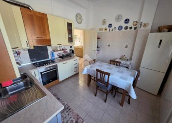 Four-room apartment Viale delle Palme, Taggia - photo 14