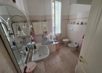 Four-room apartment Viale delle Palme, Taggia - photo 17