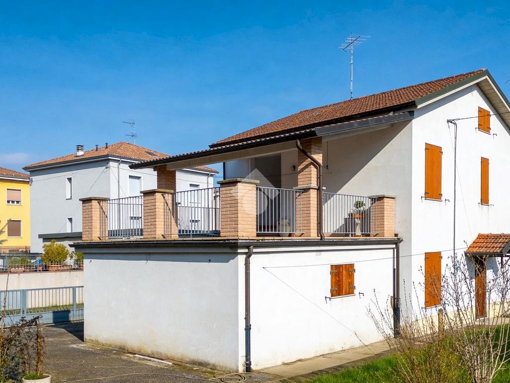 Villa Via roma, Medesano - foto 1