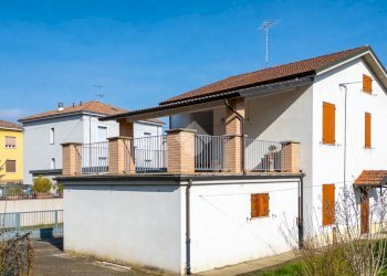 Villa Via roma, Medesano - foto 1