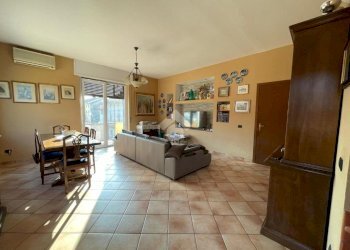 Porzione di casa Piazza Madonna, Cerano - foto 10