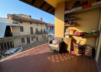 Porzione di casa Piazza Madonna, Cerano - foto 13