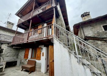 Independent house Frazione Messigné, Nus - photo 2