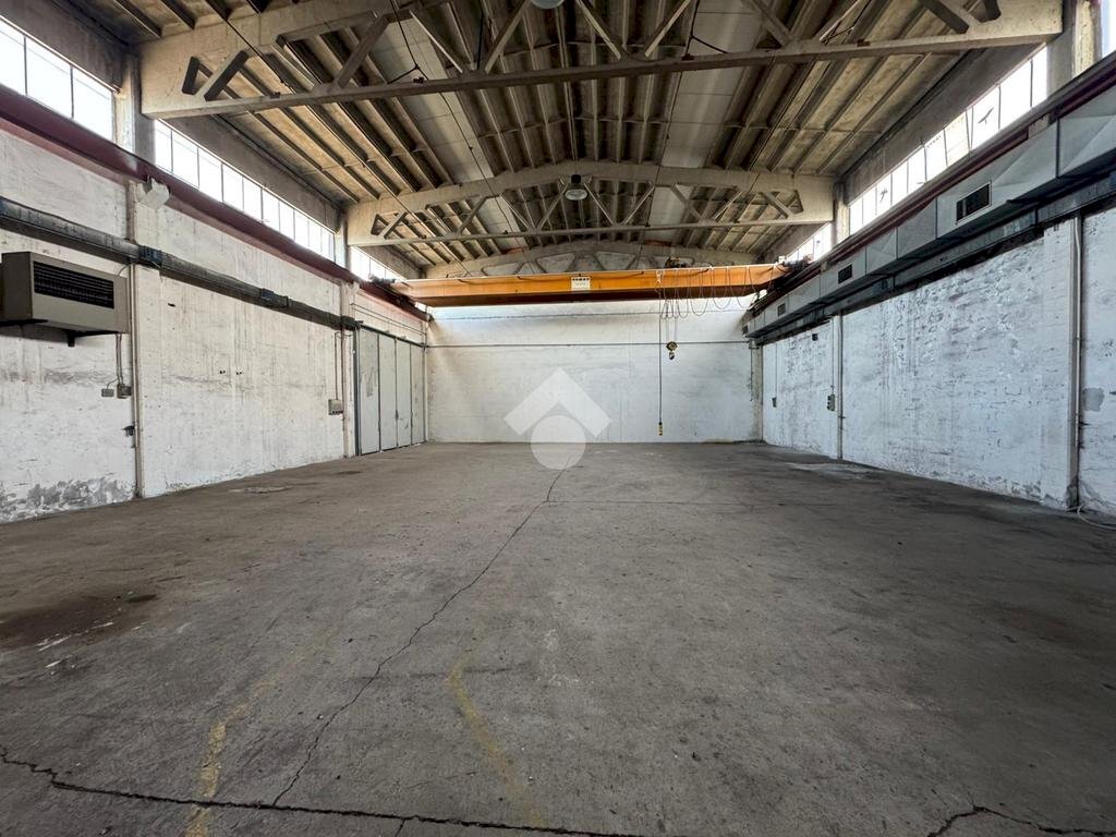 Capannone Strada Monte Bianco, Cameri - foto 3