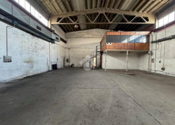 Capannone Strada Monte Bianco, Cameri - foto 9