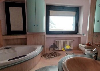 20260205_125859.jpg - Trilocale Via Antonio Cocconcelli, Parma (zona Oltretorrente) - foto 8