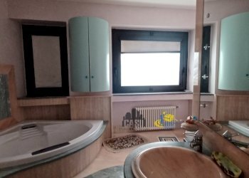 20260205_131840.jpg - Trilocale Via Antonio Cocconcelli, Parma (zona Oltretorrente) - foto 11