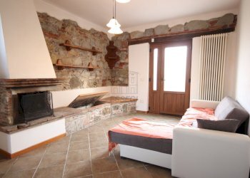 Casa di Corte d\'angolo 6 Km dal centro  (5).JPG - Terratetto - Terracielo Via per Chiatri, Lucca - foto 1