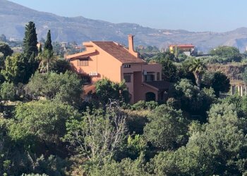 WhatsApp Image 2025-03-12 at 17.04.32.jpeg - Villa Via Provinciale per Armo-Gallina 57, Reggio di Calabria - photo 1