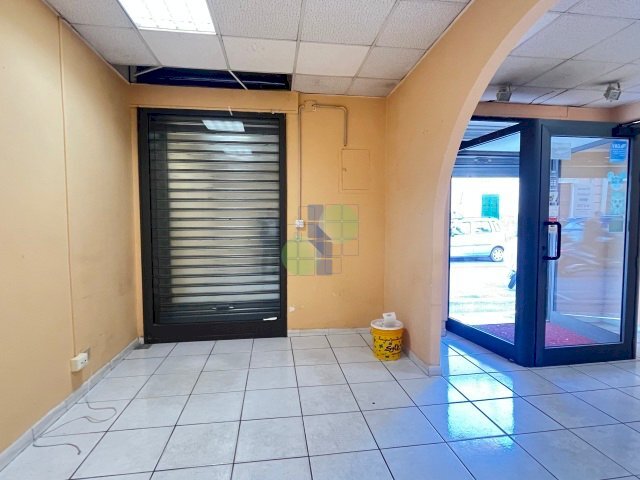 interno fondo - Commercial Premises Corso Giuseppe Mazzini 208, Livorno - photo 1