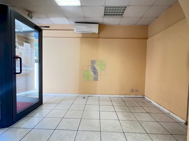 interno fondo - Commercial Premises Corso Giuseppe Mazzini 208, Livorno - photo 3