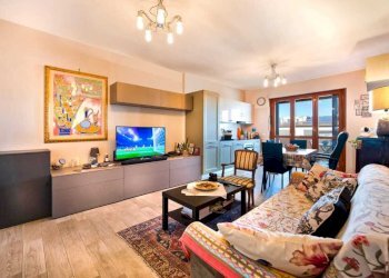 WhatsApp Image 2026-02-21 at 10.22.53.jpeg - Trilocale Via di Colle Oliva 9, Ciampino - foto 4