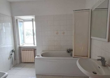 WhatsApp Image 2026-03-03 at 15.23.58.jpeg - Trilocale Podenzana - foto 8