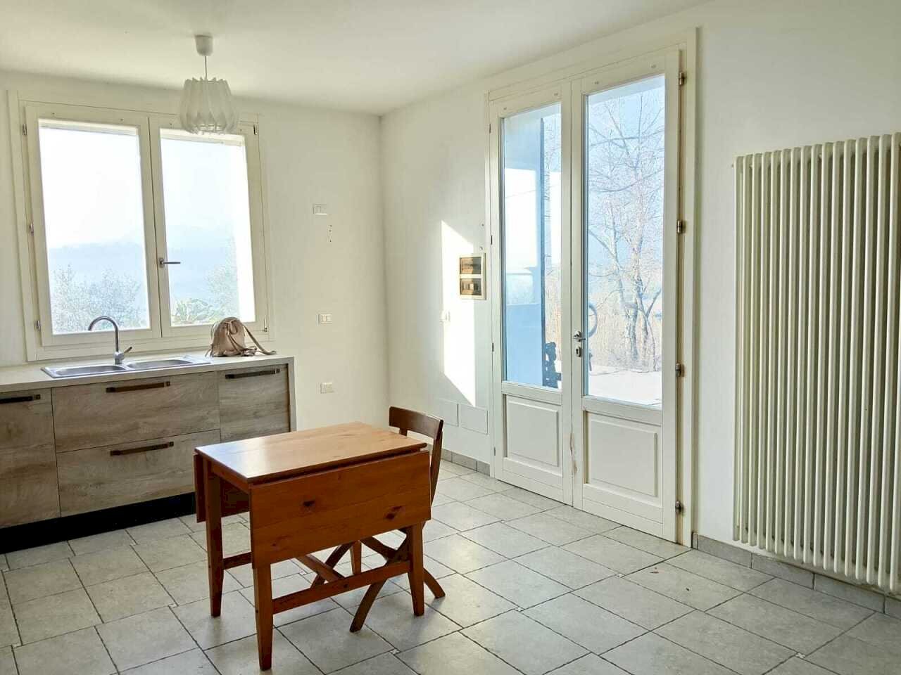 13.jpg - Four-room apartment Via Madonna del Fiore 8, Borghi - photo 2