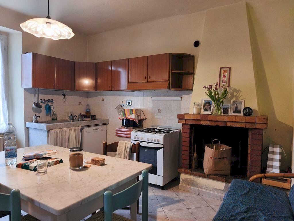 ca4.jpg - Townhouse Castelnuovo Magra - photo 1