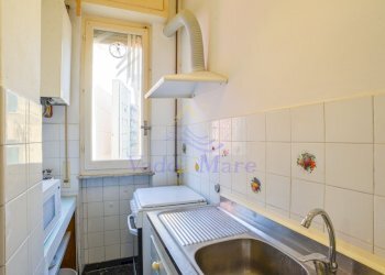 Via Saredo-20.jpg - Trilocale Via Giuseppe Saredo 2, Savona - foto 5