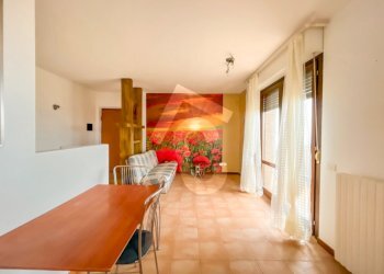 74520489-84EB-446A-A75E-C6E2B28468D4.jpeg - Three-room apartment Monsano - photo 7