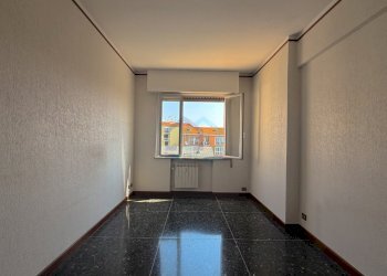camera - Quadrilocale Via Osvaldo Gnocchi Viani 37f, Savona - foto 4