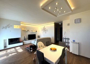 IMG_4205.jpg - Trilocale Via D. Stefanacci, Vernio - foto 1