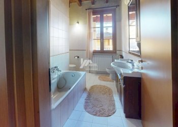 Capriano-del-Colle-BS-Villa-di-Testa-Bathroom_risu - Villa Via dei Ronchi 14, Capriano del Colle - foto 17