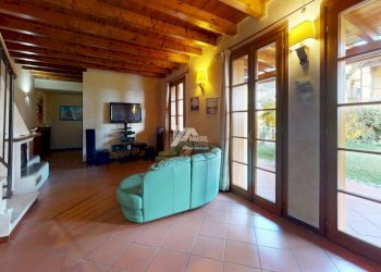 Capriano-del-Colle-BS-Villa-di-Testa-Entrance_risu - Villa Via dei Ronchi 14, Capriano del Colle - foto 19