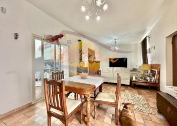 c3826ac1-0cf5-49c2-a5f6-5c863d5b9171.jpeg - Villa VIA SENATORE DI GIOVANNI, Siracusa - foto 23