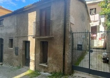 IMG20230504093114.jpg - Villa Via Giuseppe Verdi 39, frazione Sambiase, Lamezia Terme - foto 1