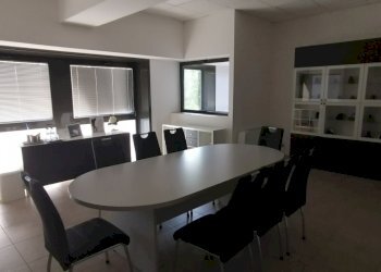 IMG_20200623_173135.jpg - Locale Commerciale Novi di Modena - foto 13