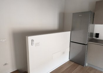 scale.jpg - Trilocale Via Mascherella 23, Modena (zona Circoscrizione 1) - foto 4