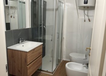 Bagno.jpg - Trilocale Via Mascherella 23, Modena (zona Circoscrizione 1) - foto 8