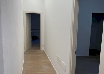 corridoio.jpeg - Appartamento Via Mascherella 23, Modena (zona Circoscrizione 1) - foto 4