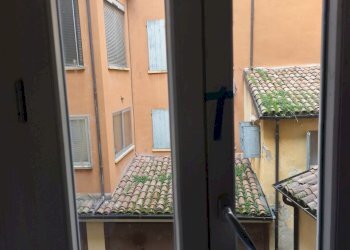 vista primo bagno.jpg - Four-room apartment Via Mascherella 23, Modena (neighborhood Circoscrizione 1) - photo 6