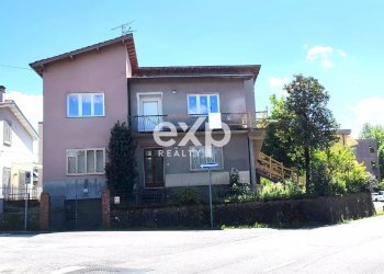 Appartamento in Villa Via Massimo D'Azeglio, Montale - foto 3