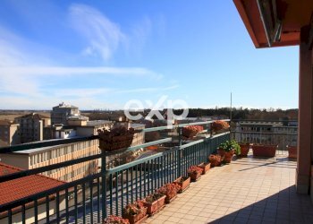 Attic Via Geremia Bonomelli, Novara - photo 26